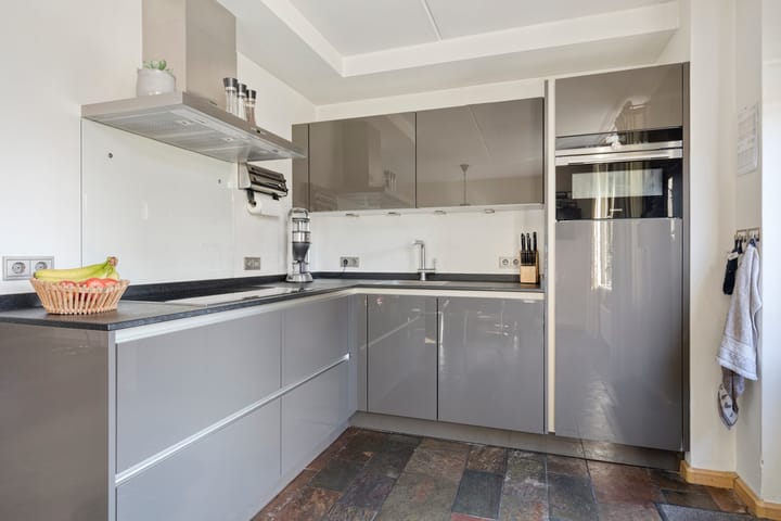 Photo 4 of Barlhezestraat 36