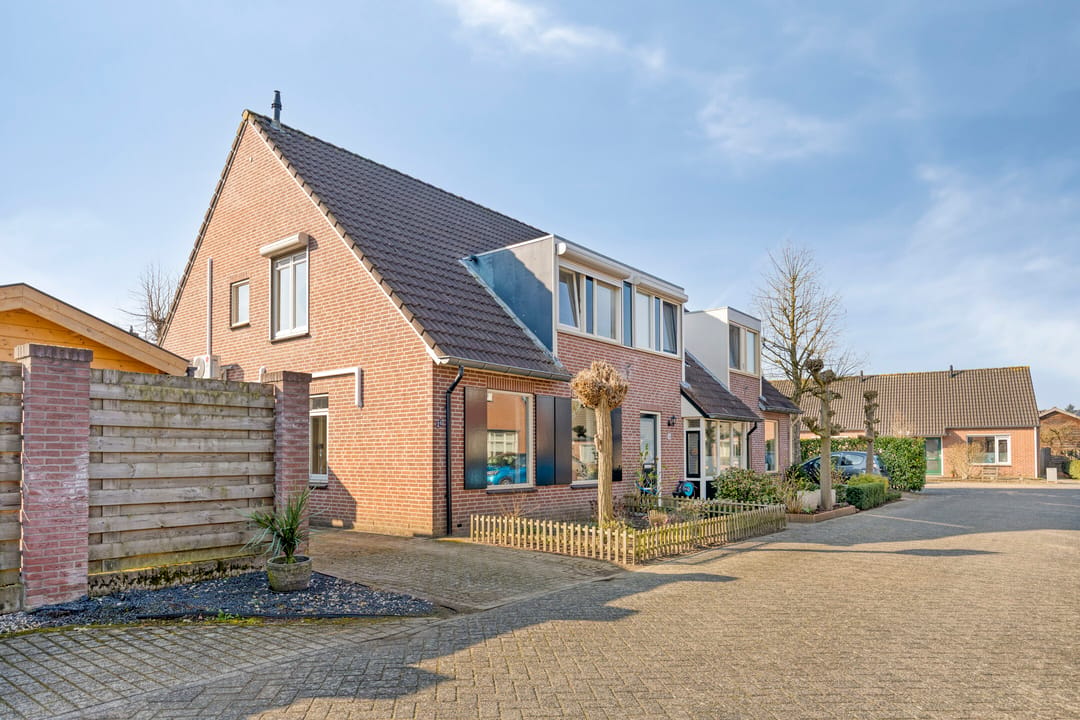 Spacious family home with garage in quiet Stokkum near Montferland forest — 34