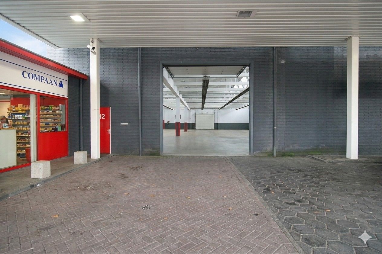 Bekijk foto 1 van Nijverheidsweg-Noord 42-B