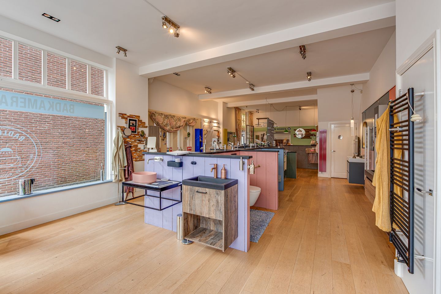 View photo 4 of Huizerweg 25