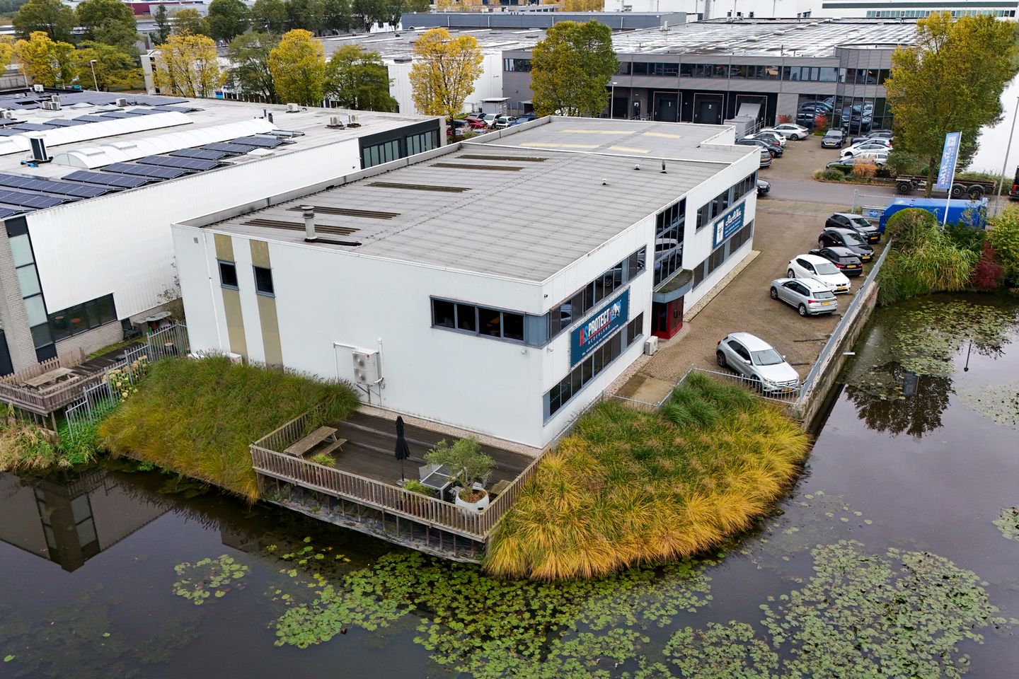 Bekijk foto 2 van Radonstraat 299