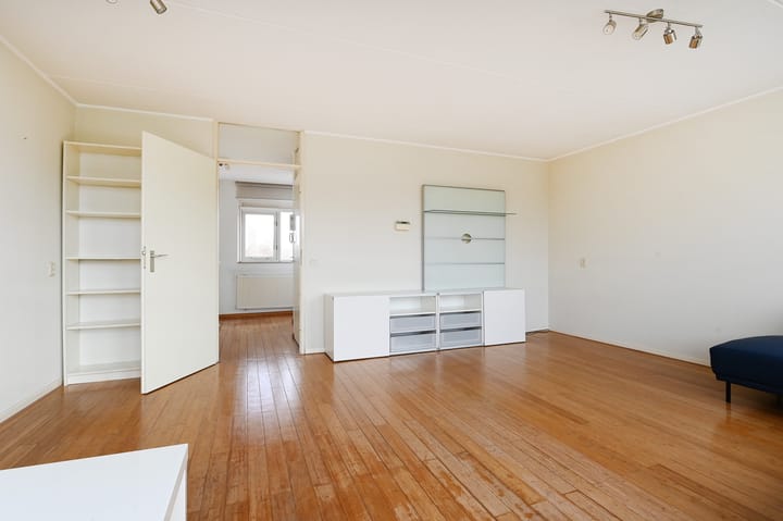 Appartement te koop: Ir. van der Sluijsplantsoen 49, 'S-Gravenhage