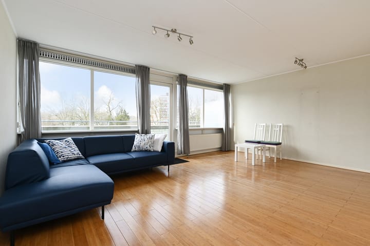 Appartement te koop: Ir. van der Sluijsplantsoen 49, 'S-Gravenhage