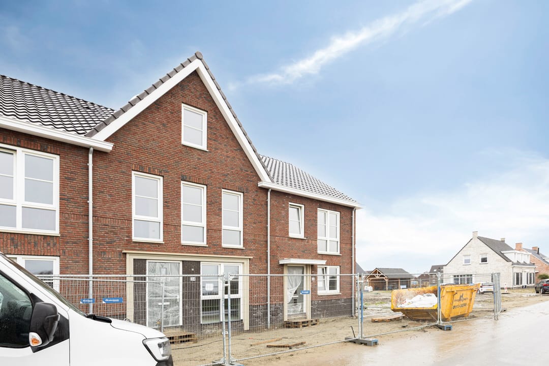 Photo 11 of Dokter van Gelderstraat 34