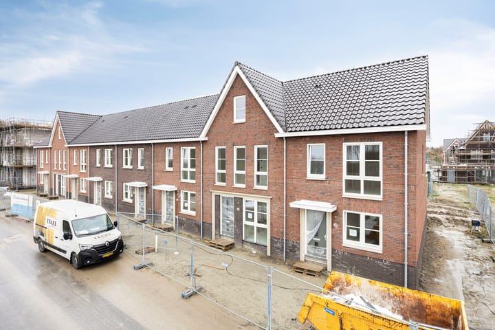 Photo 5 of Dokter van Gelderstraat 34