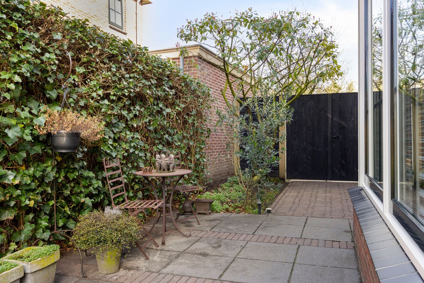 Photo 40 of Wethouder van Hekezenlaan 22