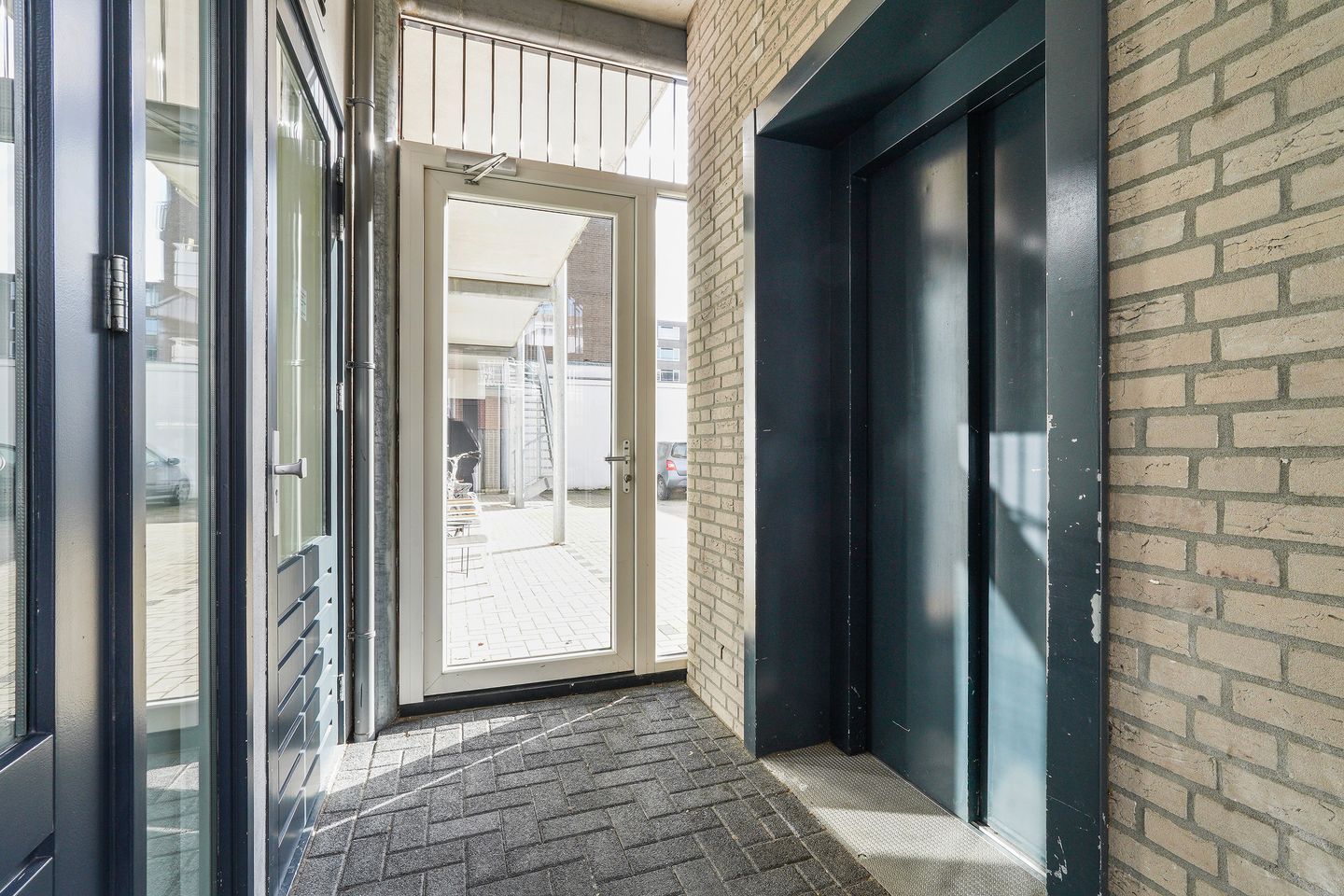 Photo 10 of Vincentiusstraat 100