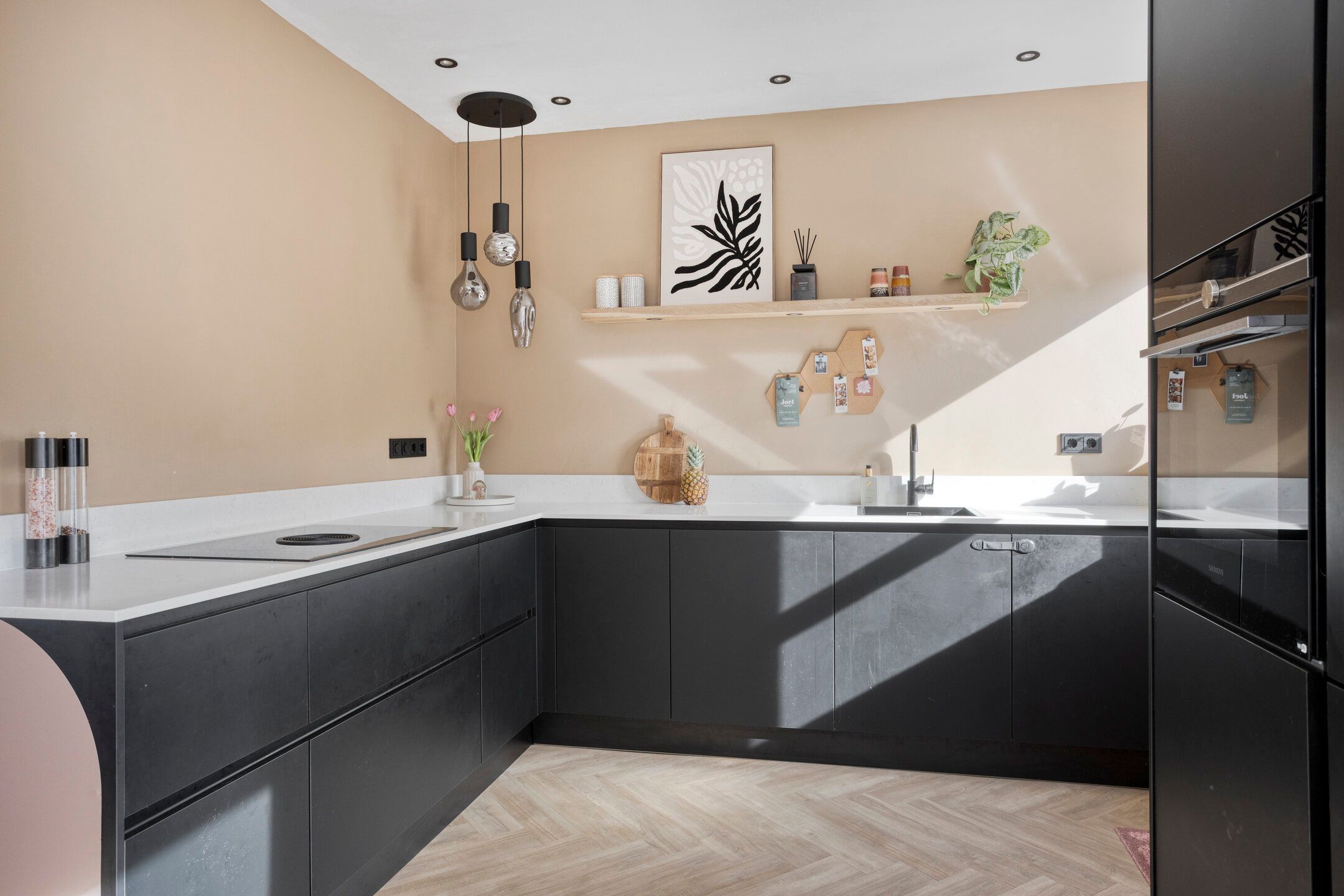 Foto 15 van van Laarstraat 7