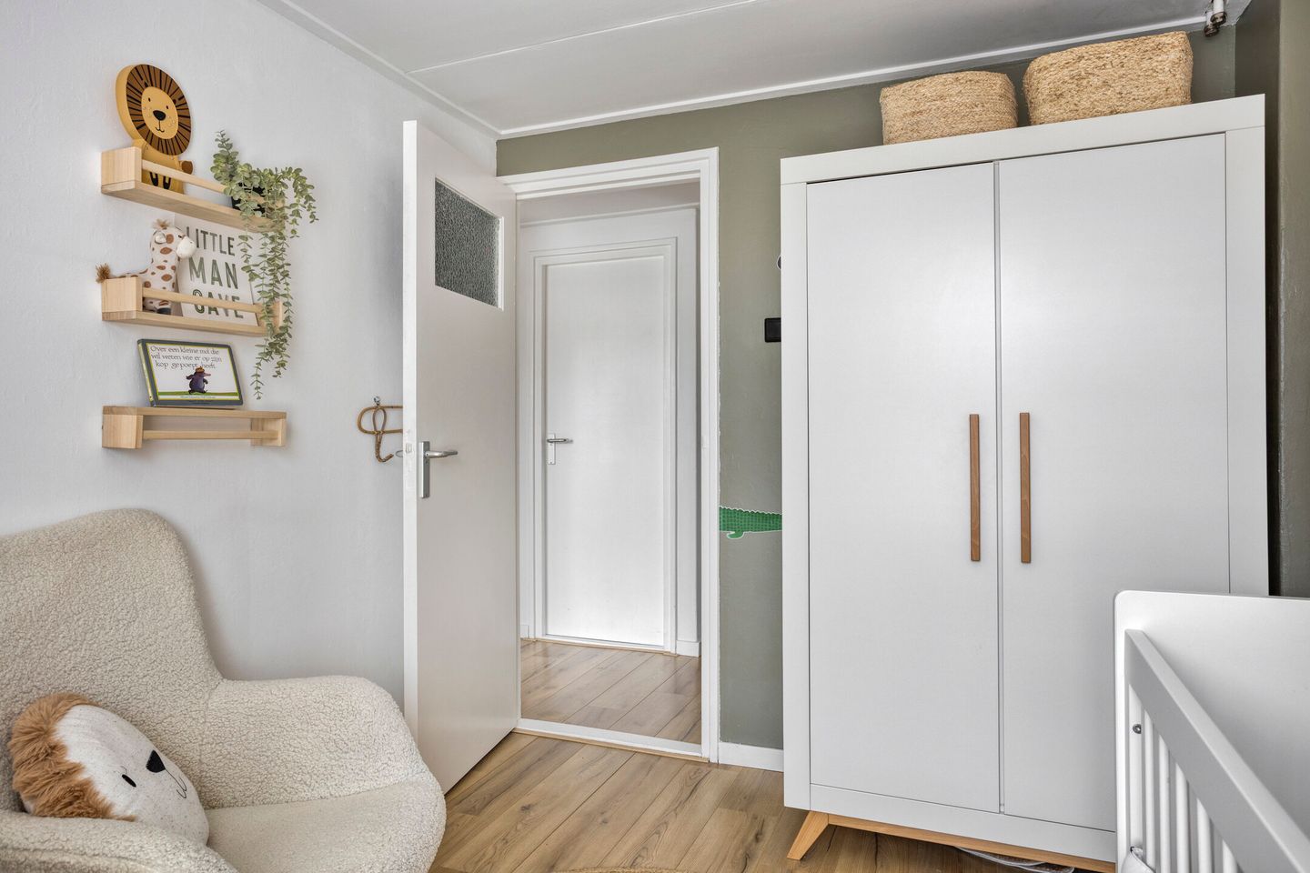 Foto 29 van van Laarstraat 7