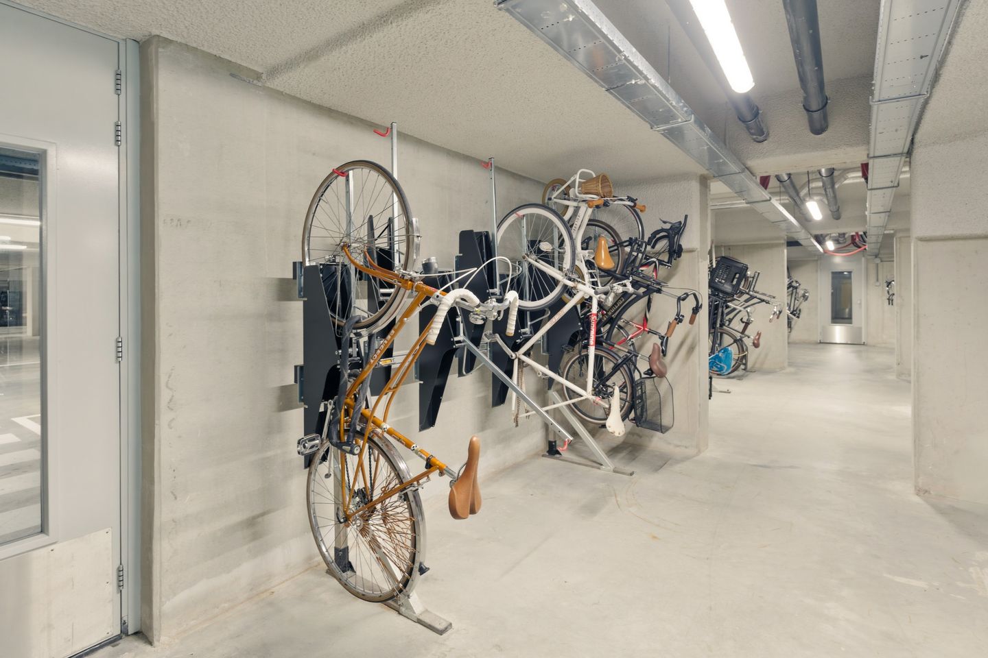 Foto 19 van Faas Wilkesstraat 133-A