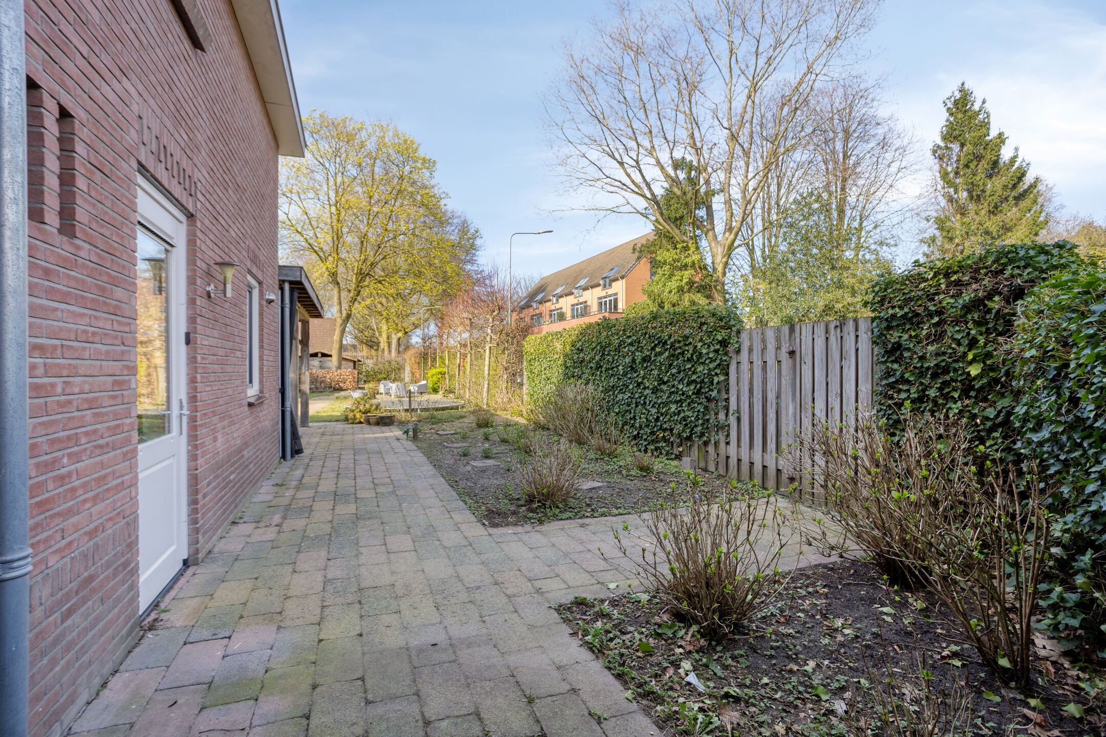 Photo 39 of Stationsstraat 45