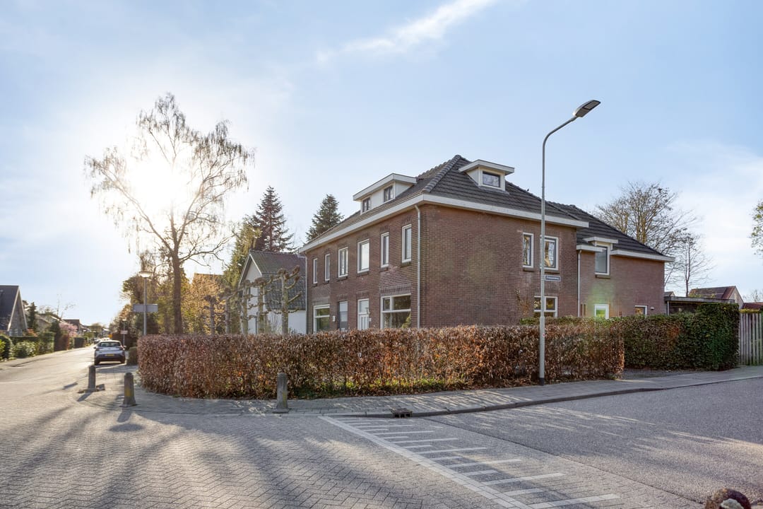 Photo 52 of Stationsstraat 45