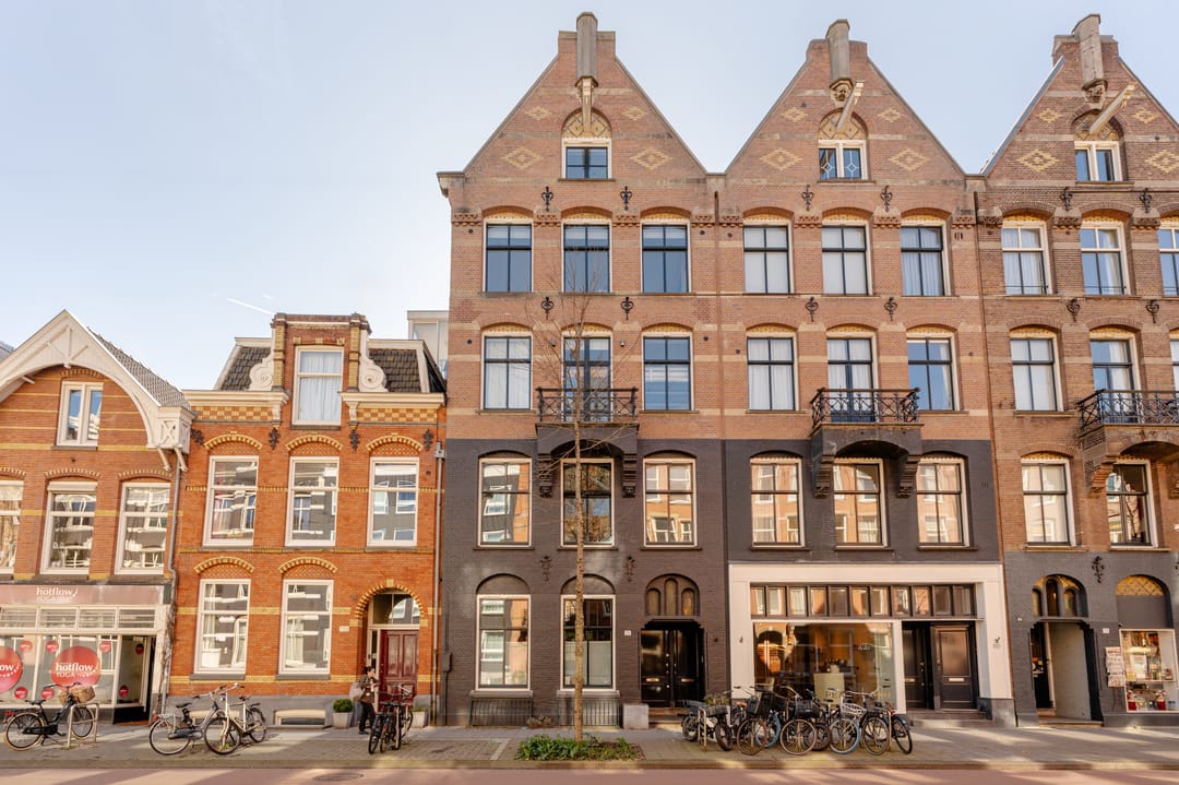 Statig dubbel bovenhuis in Oud Zuid, A-label, eigen grond, 3 slpkmrs. — 45