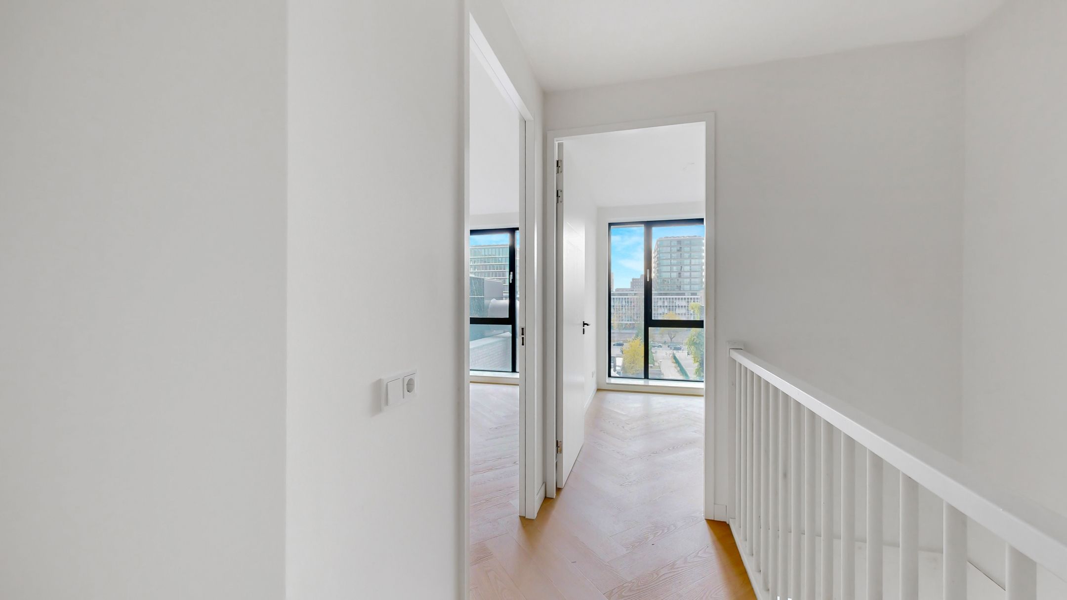 Luxurious New Build Apartment with South-Facing Terrace — 15