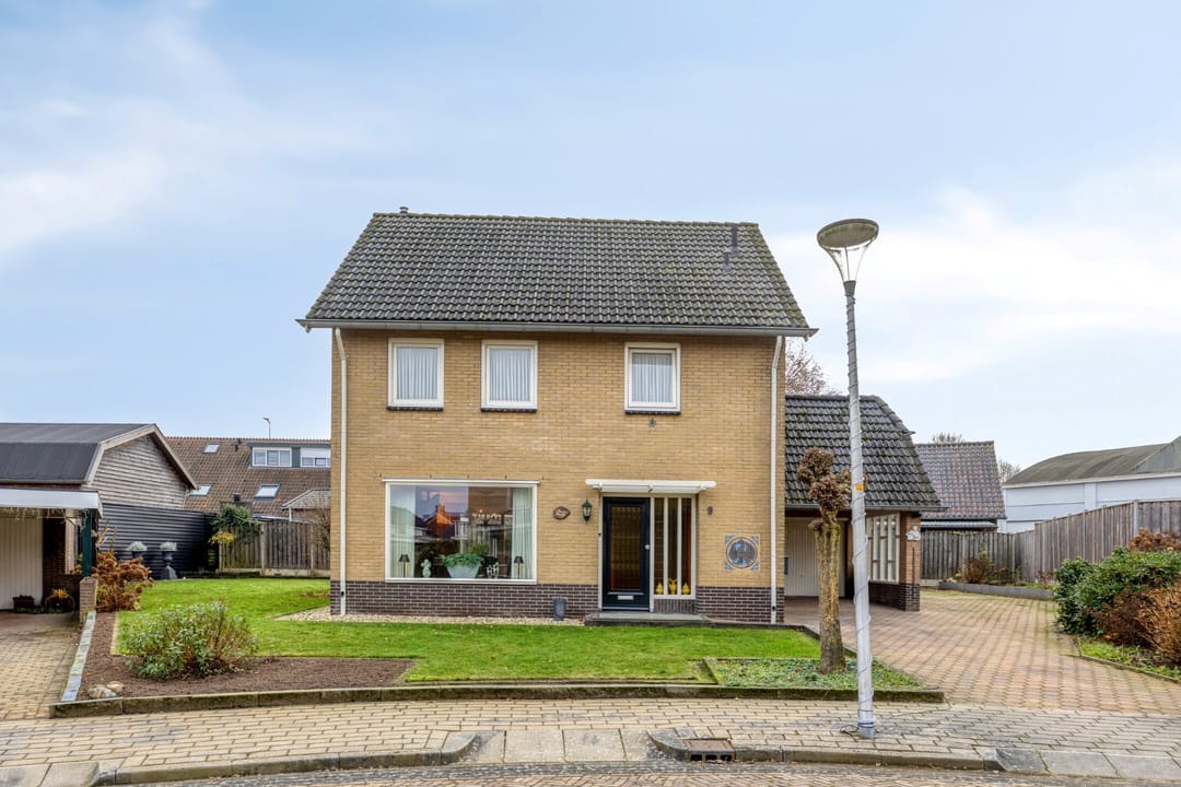 Foto 1 van Dokter J. Veldhuijzen van Zantenstraat 9