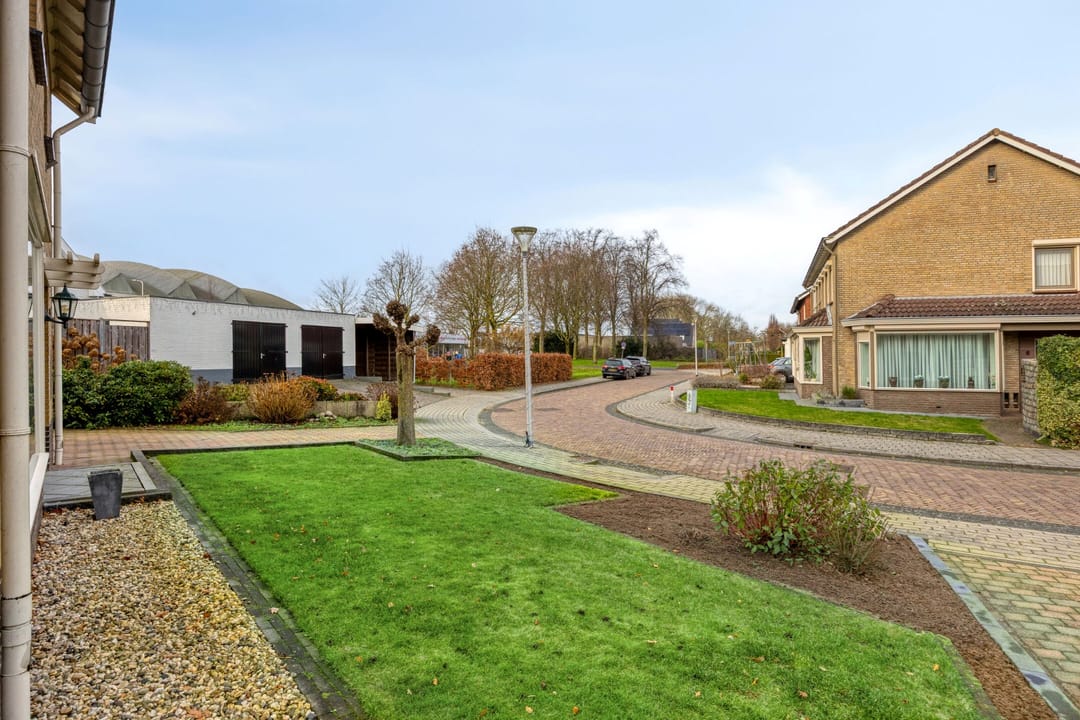 Foto 32 van Dokter J. Veldhuijzen van Zantenstraat 9