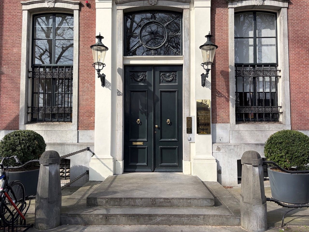 Bekijk foto 2 van Lange Vijverberg 4