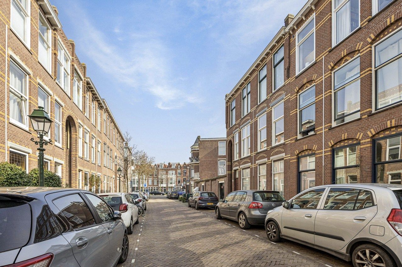 Turnkey Apartment with 2 Bathrooms in Valkenboskwartier — 38