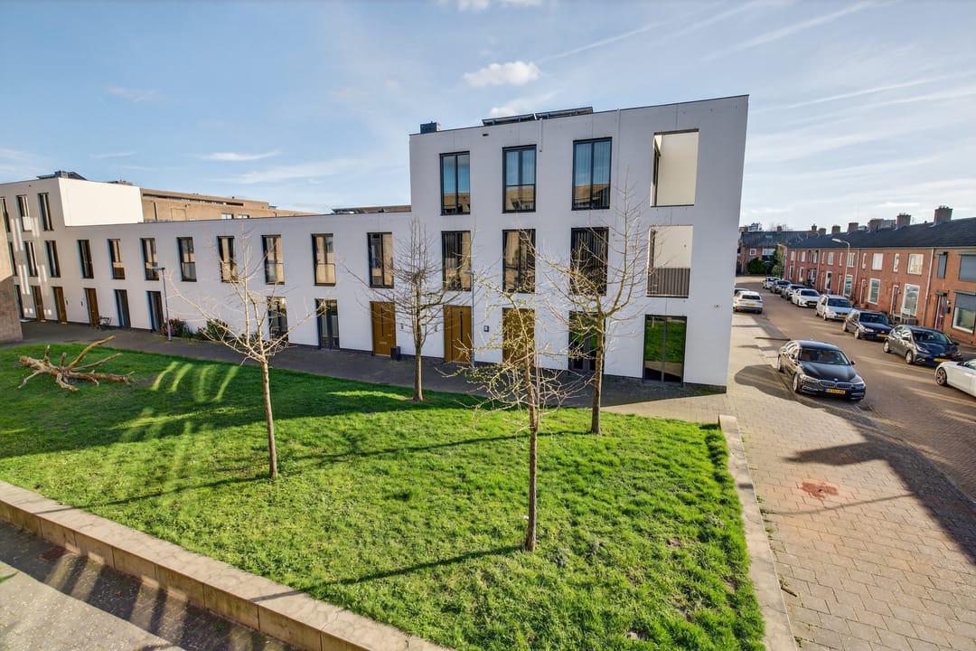 Foto 23 van Ampèrestraat 102