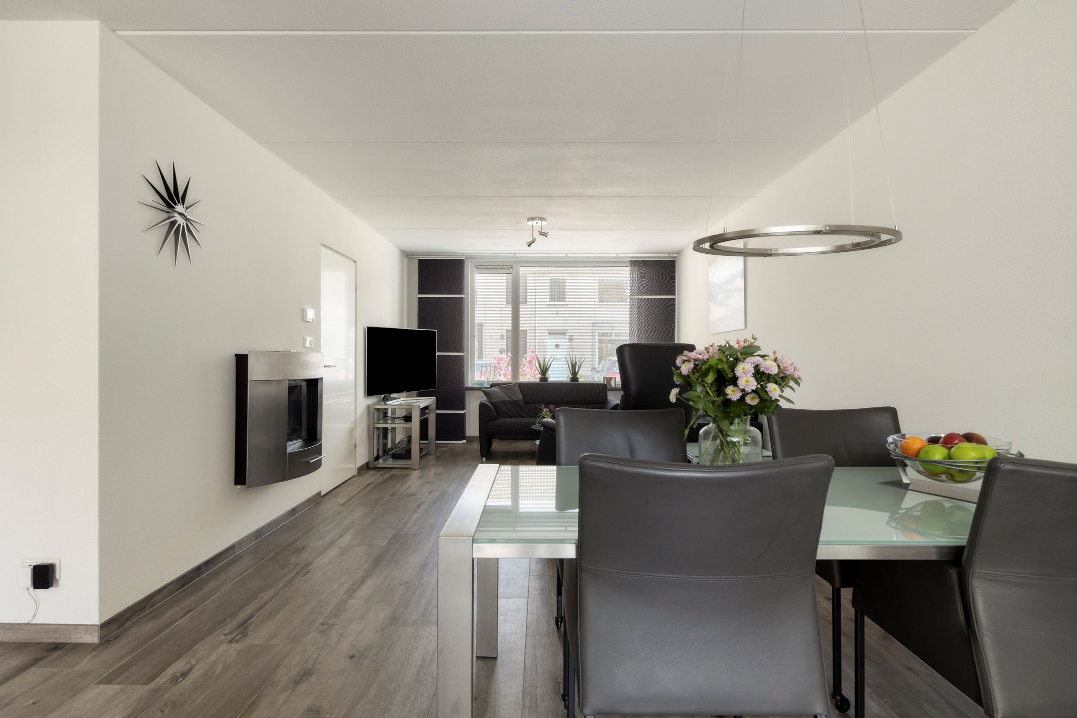 Foto 9 van Schweitzerstraat 17