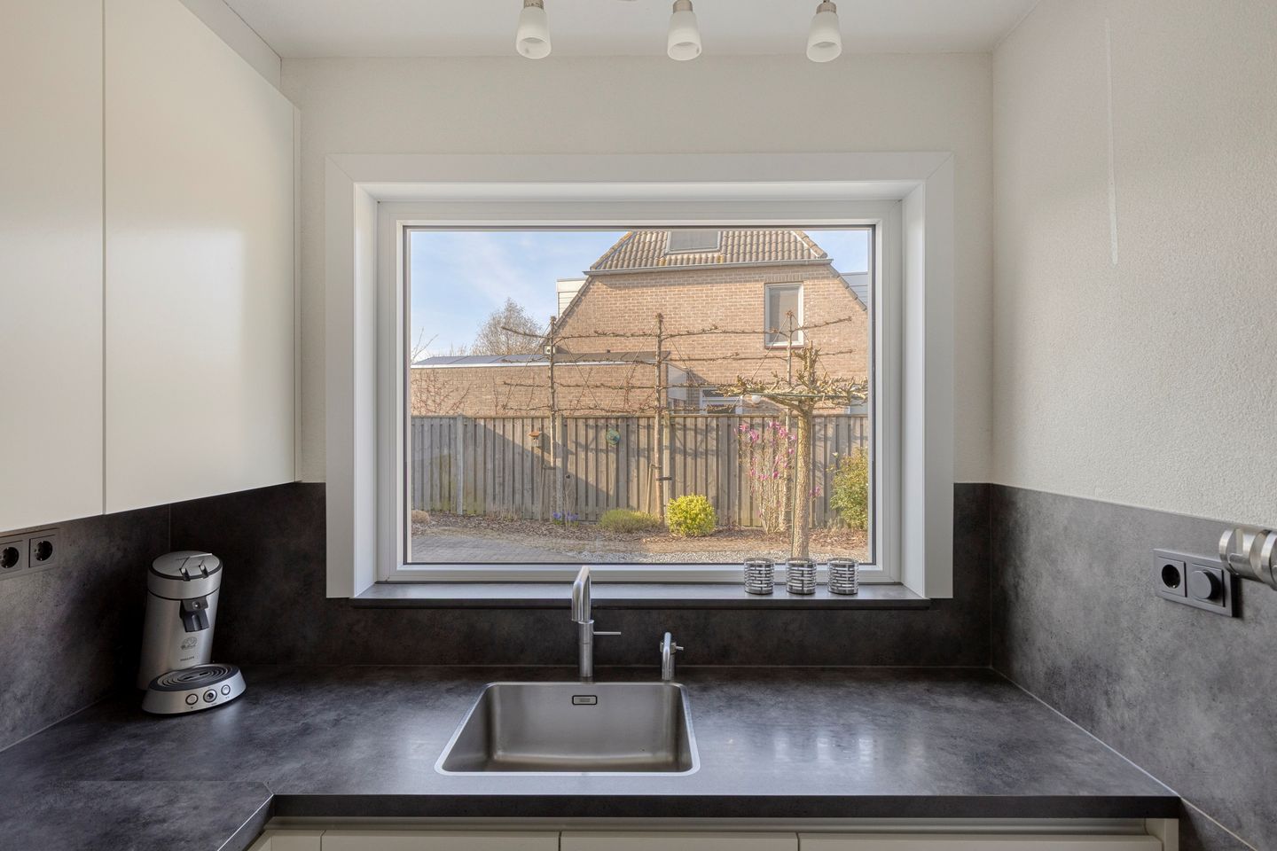 Foto 19 van Schweitzerstraat 17