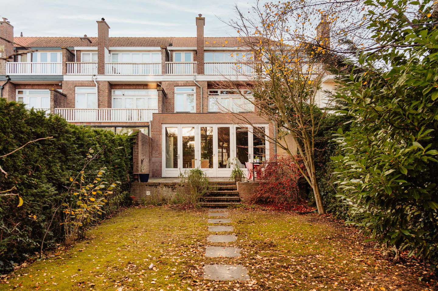 Characteristic extended 1930s mansion with deep garden — 17