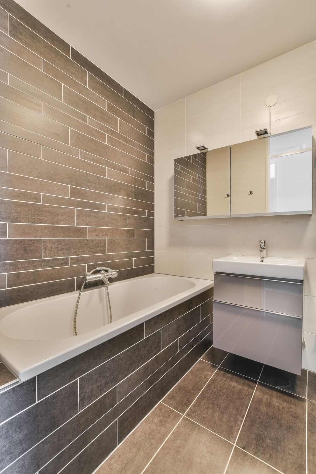 Foto 26 van Erich Salomonstraat 138