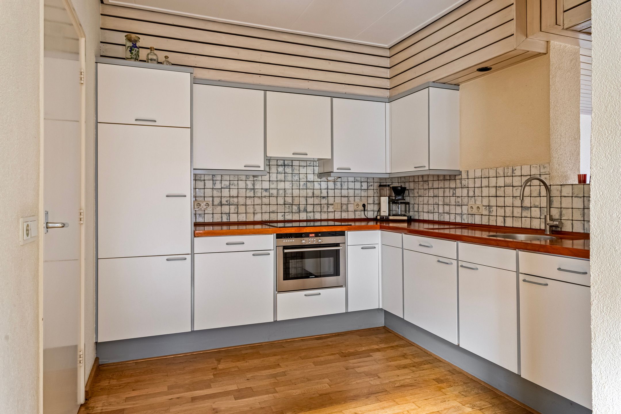 Photo 12 of Burgemeester Hoogklimmerstraat 30