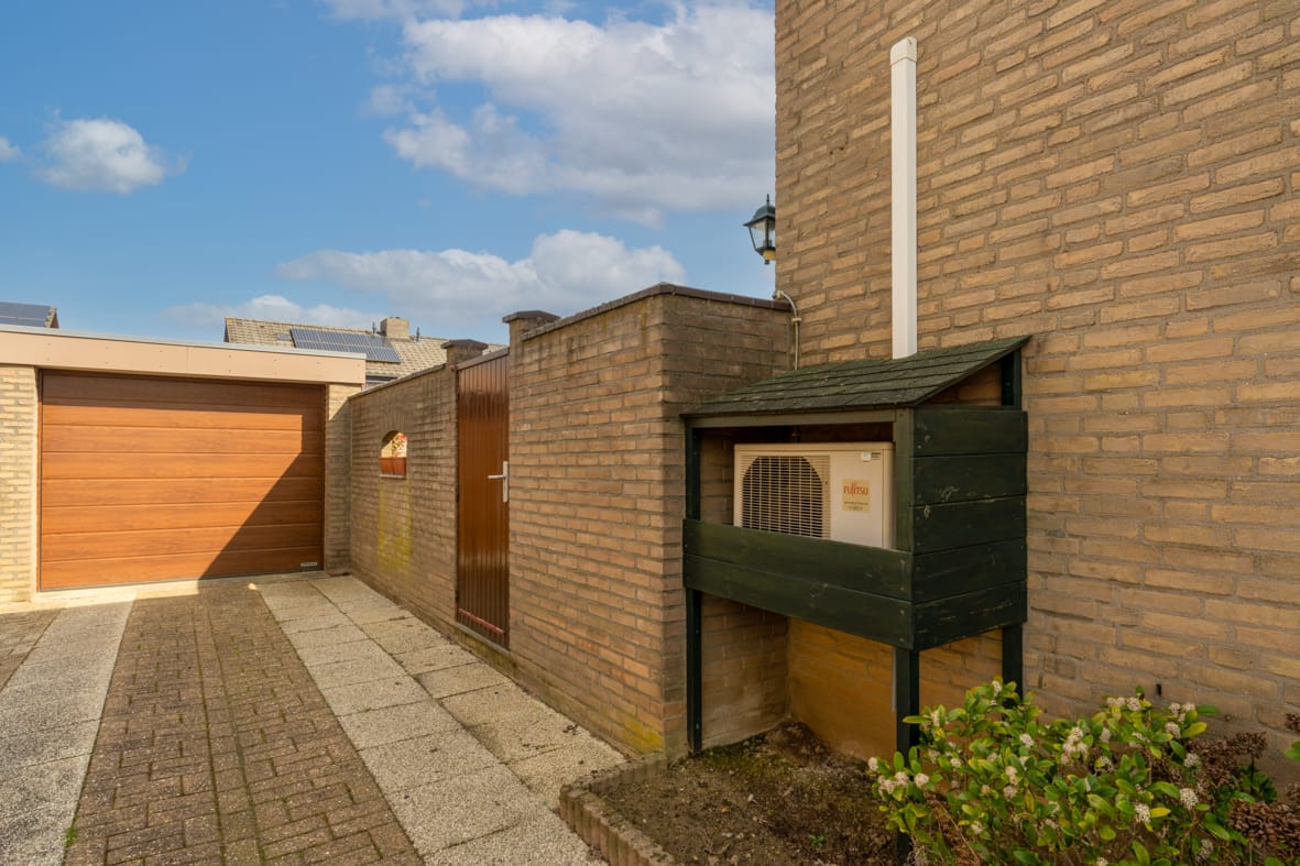 Photo 30 of Marie Koenenstraat 15