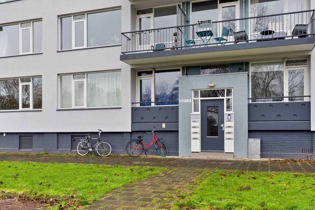 Photo 2 of Lachappellestraat 69