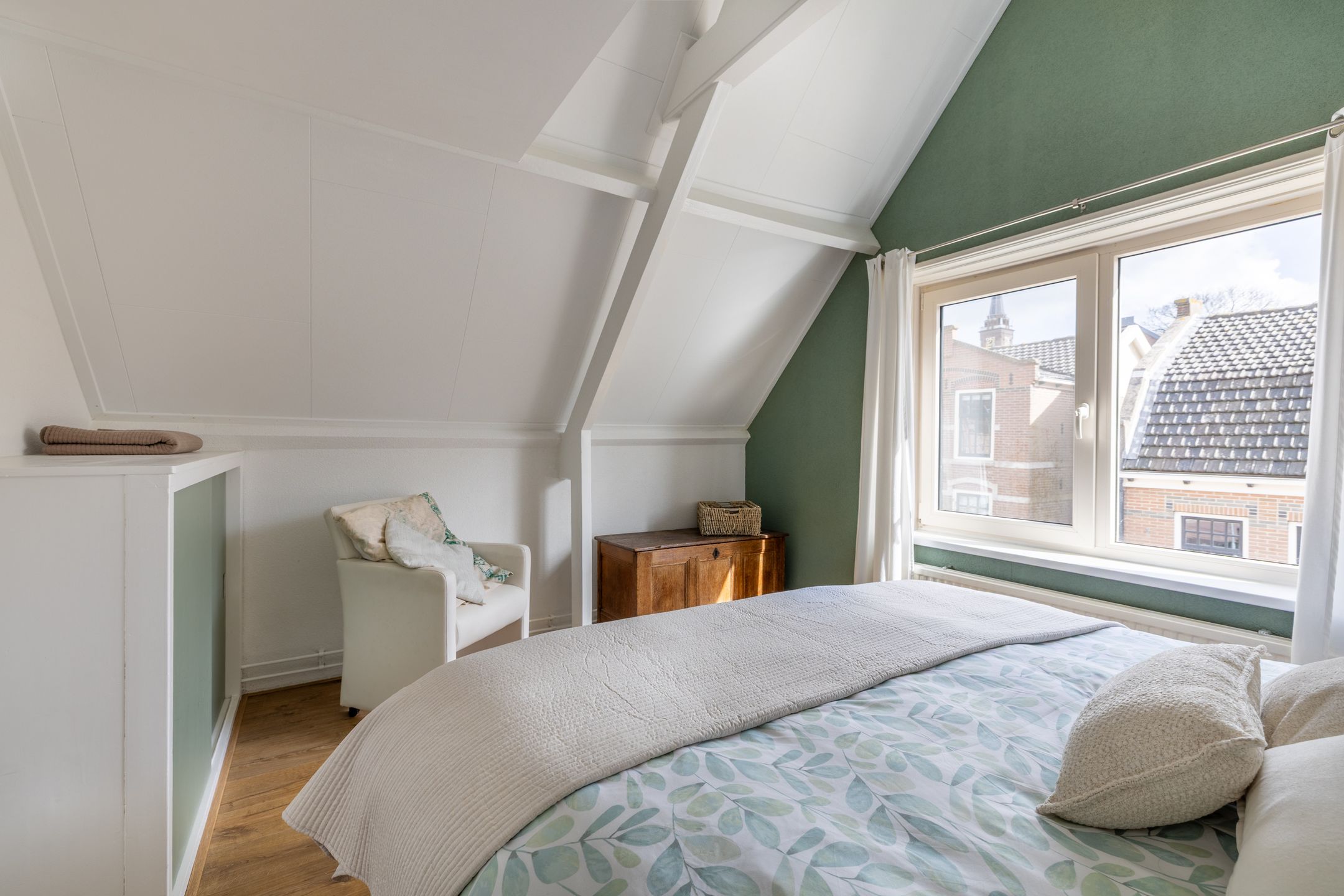 Foto 3 van Leeghwaterstraat 11