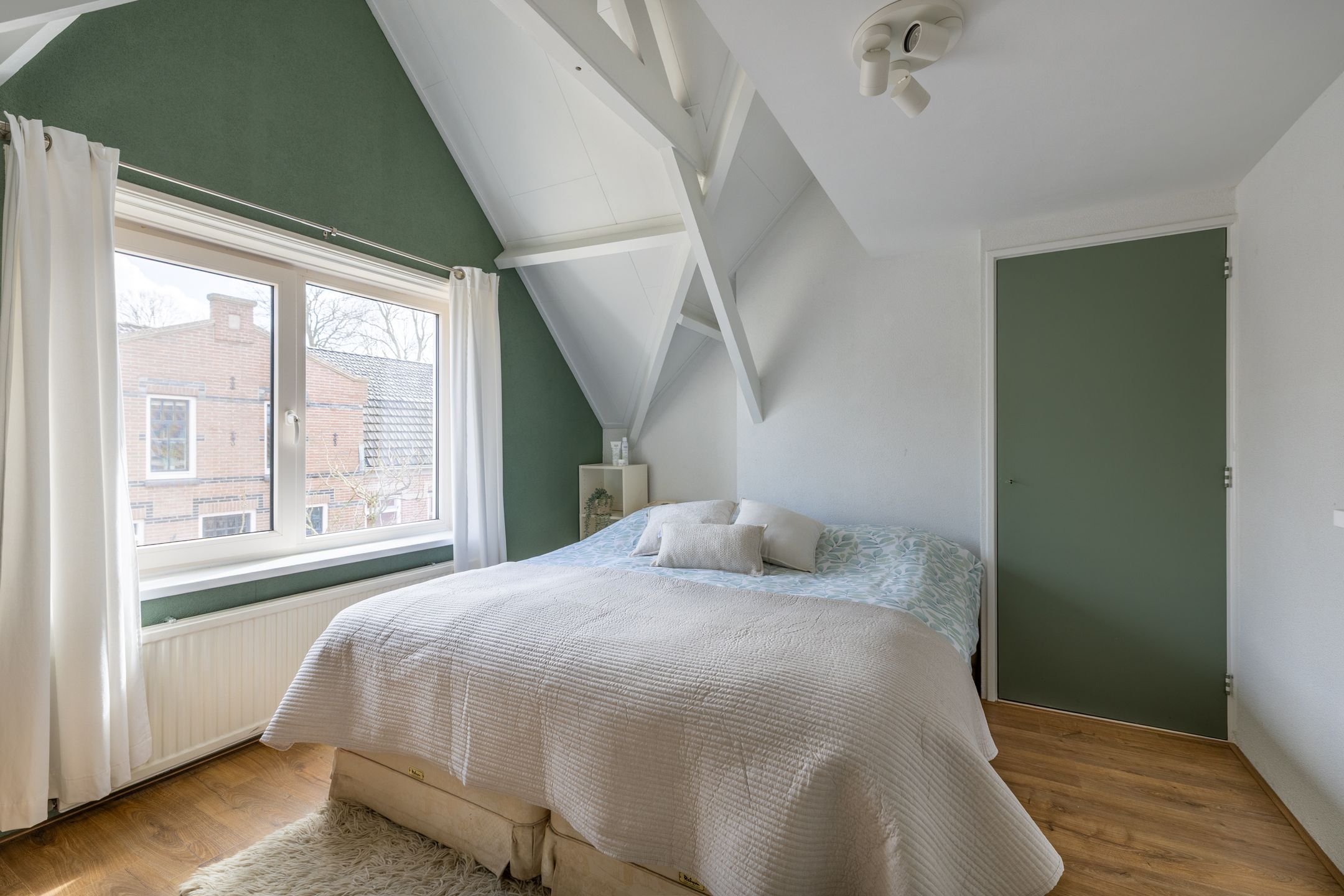 Foto 24 van Leeghwaterstraat 11