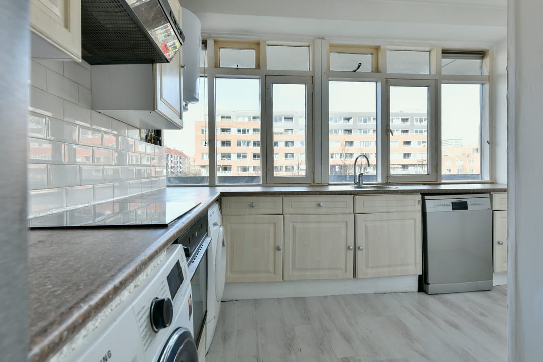 Foto 13 van Postjesweg 185