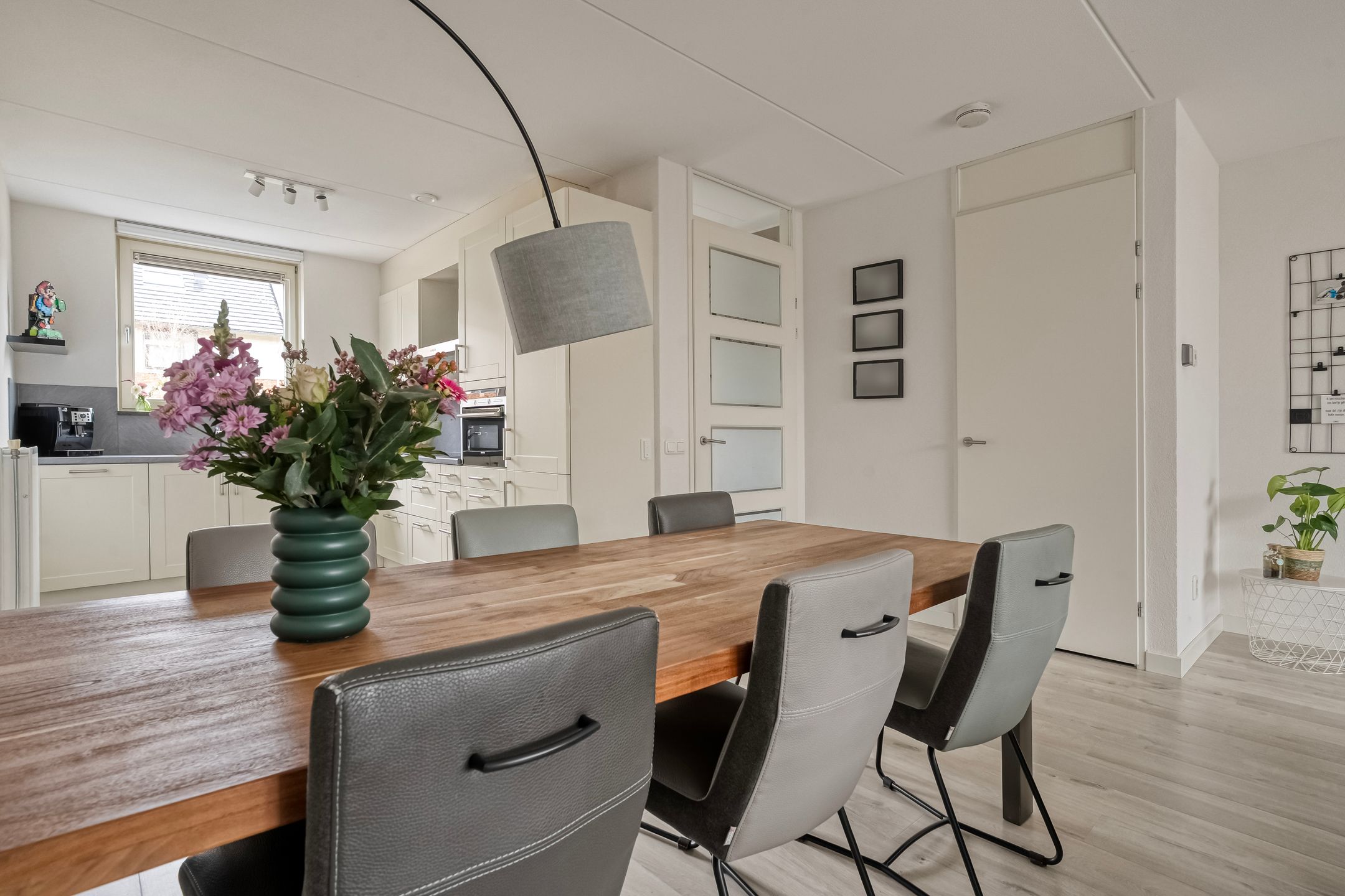 Photo 12 of Benthuislaan 33
