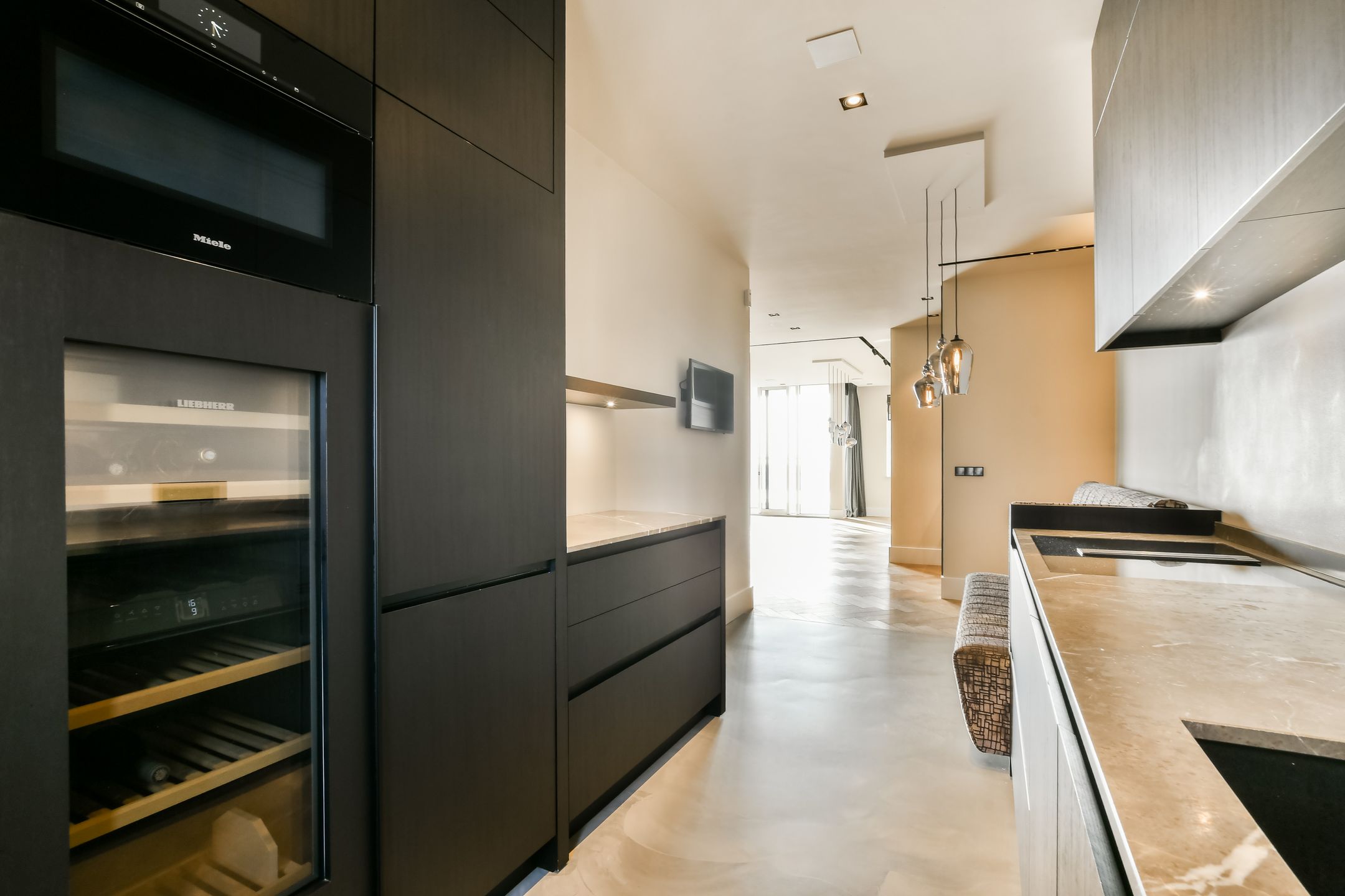 Foto 12 van Leonard Bernsteinstraat 90-A