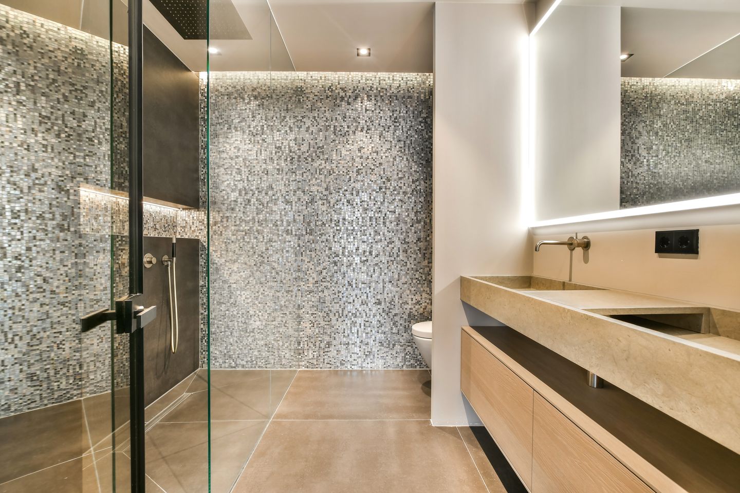 Foto 25 van Leonard Bernsteinstraat 90-A