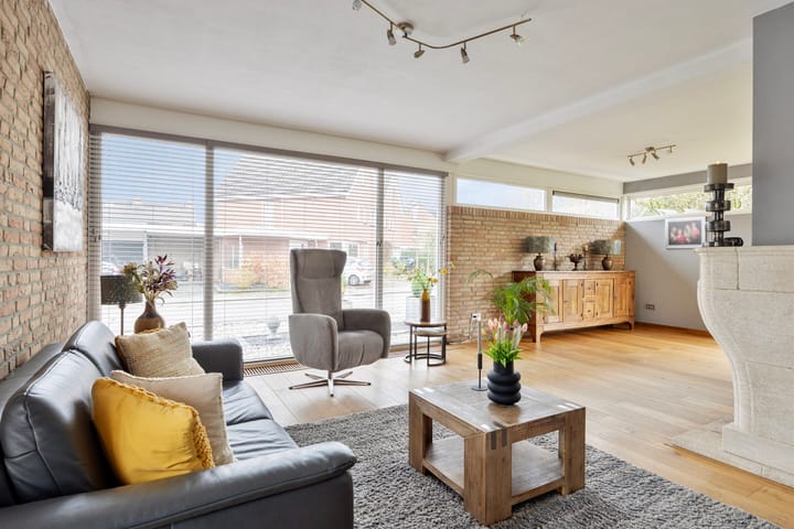 Photo 2 of Mozartstraat 18