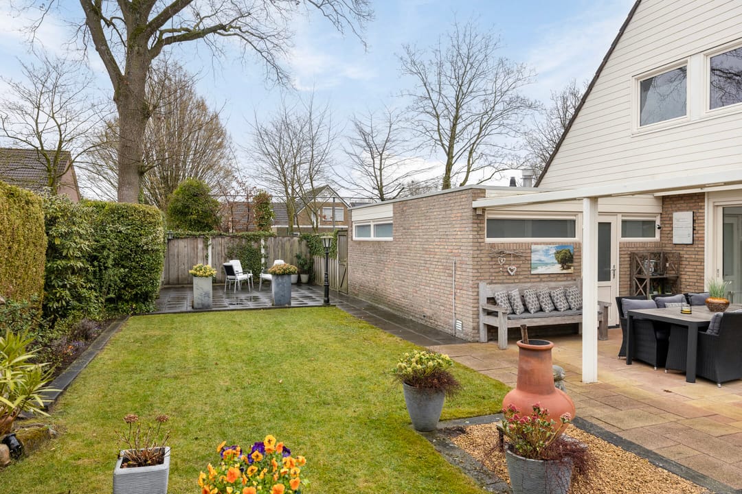 Photo 37 of Mozartstraat 18