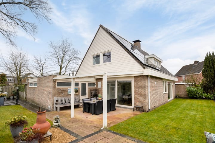 Photo 4 of Mozartstraat 18