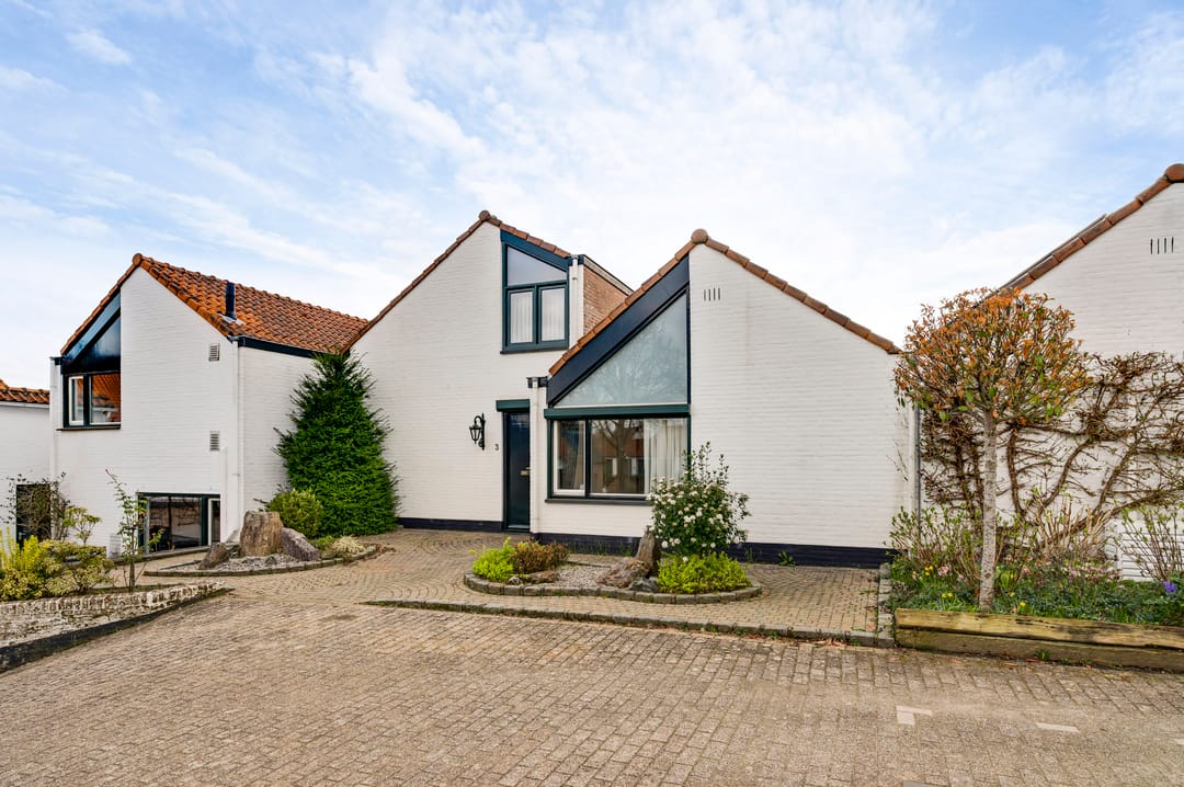 Foto 1 van aan Sint Job 3