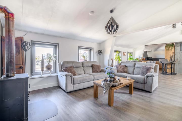 Noordelijke Achterweg 12