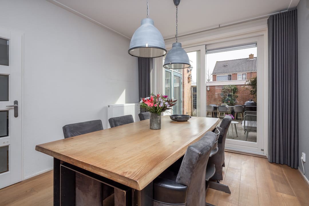 Foto 11 van Visser-Roosendaalstraat 55