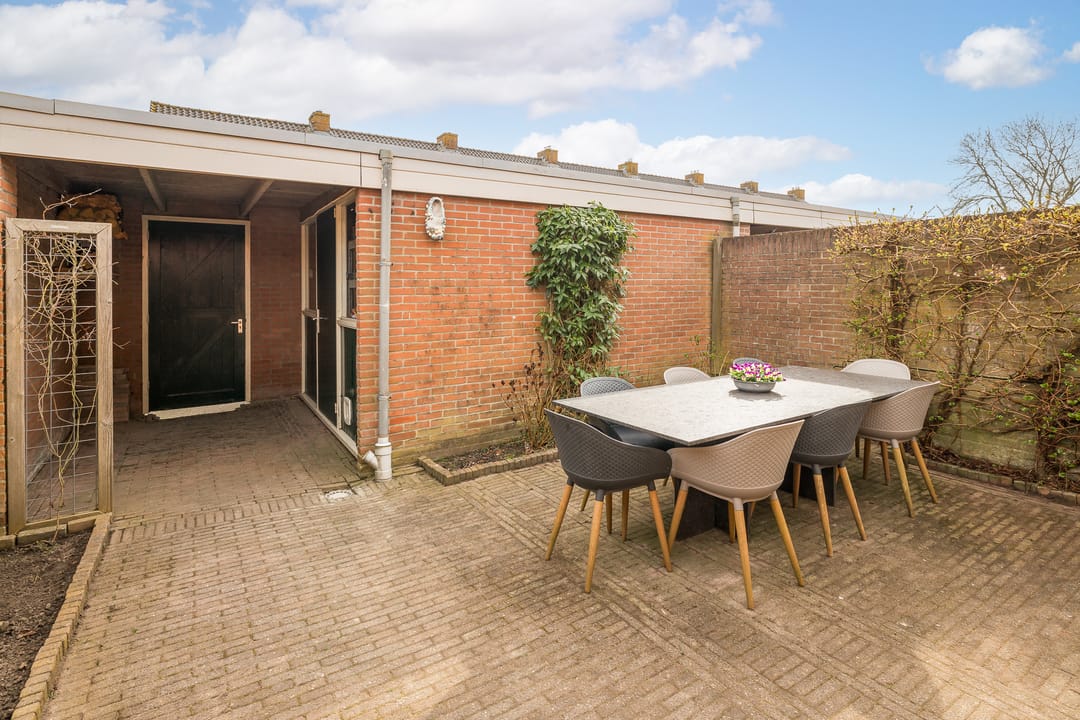 Foto 32 van Visser-Roosendaalstraat 55