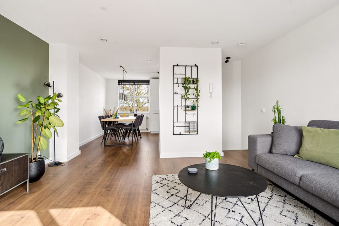 Photo 11 of Edelsteen 66