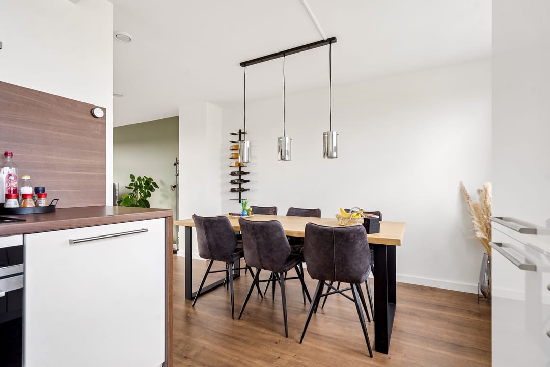 Photo 23 of Edelsteen 66