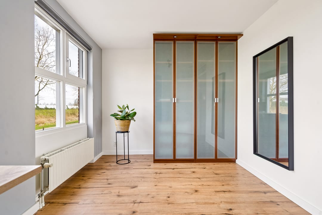 Photo 32 of Edelsteen 66