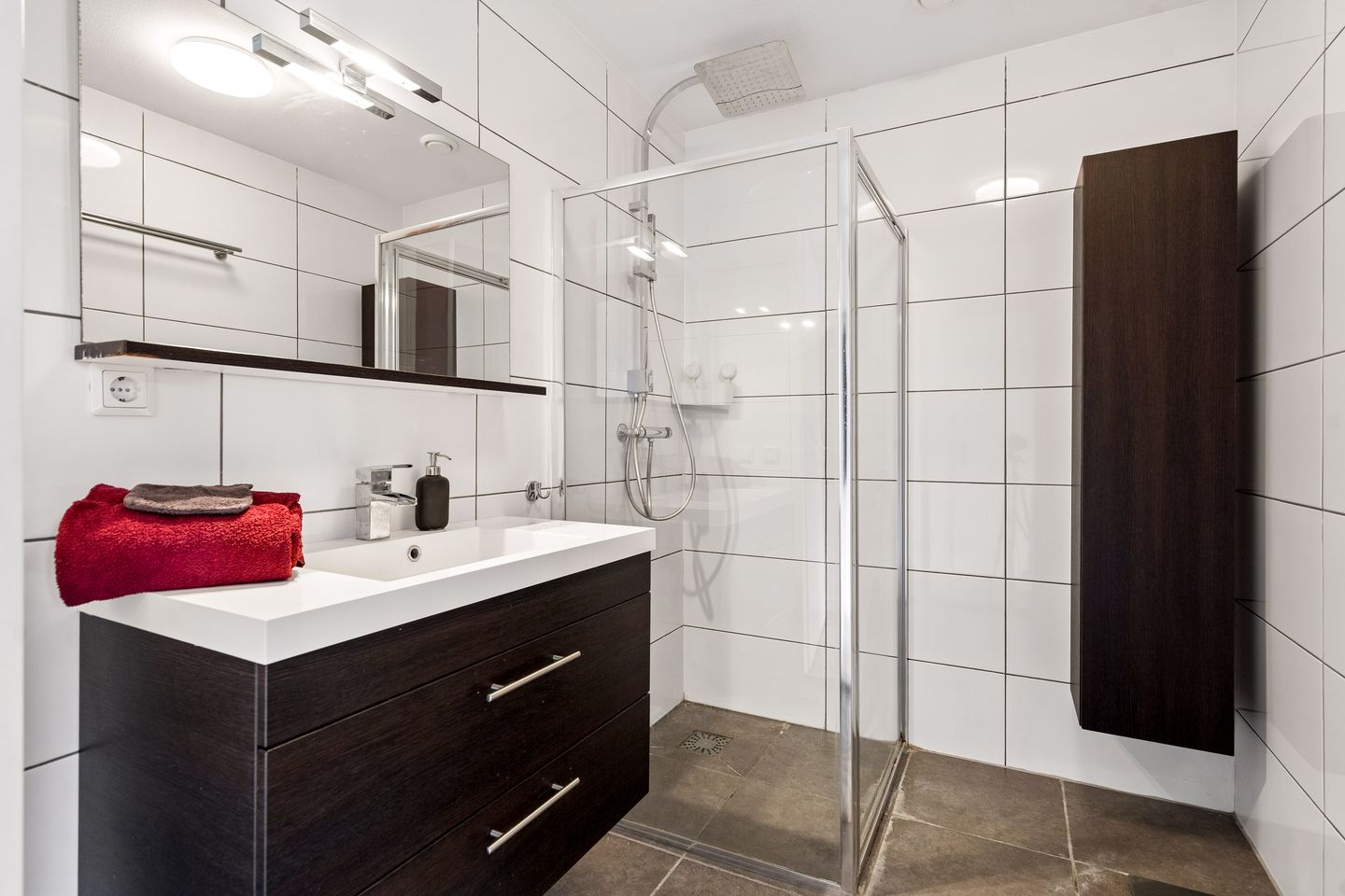 Photo 34 of Edelsteen 66