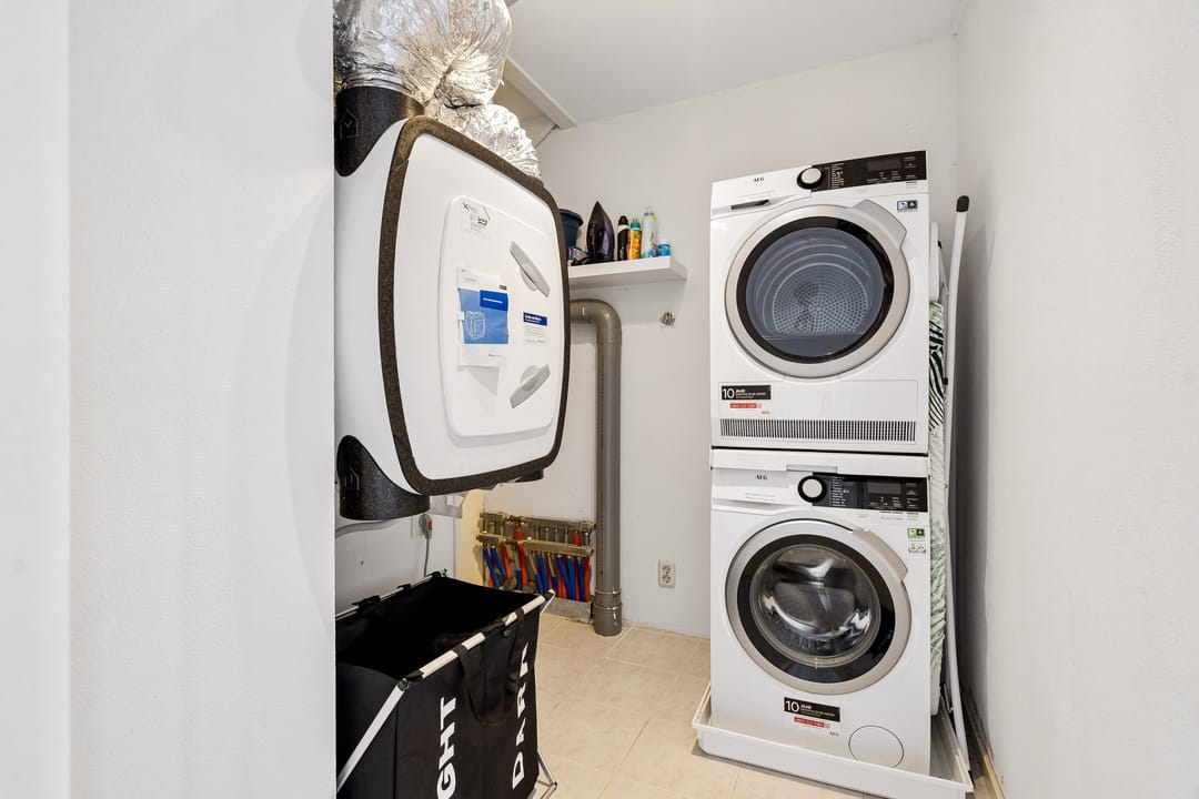 Photo 37 of Edelsteen 66