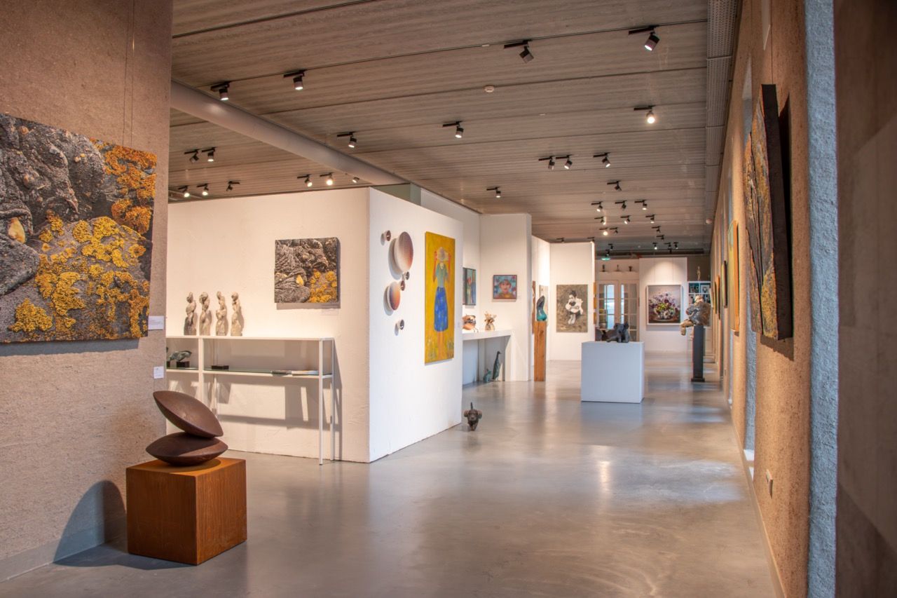 View photo 4 of Hees 4-d