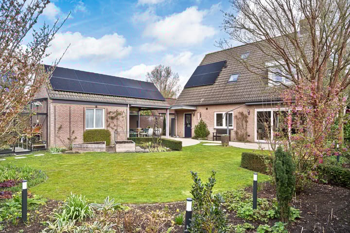 Photo 4 of Brahmsstraat 15